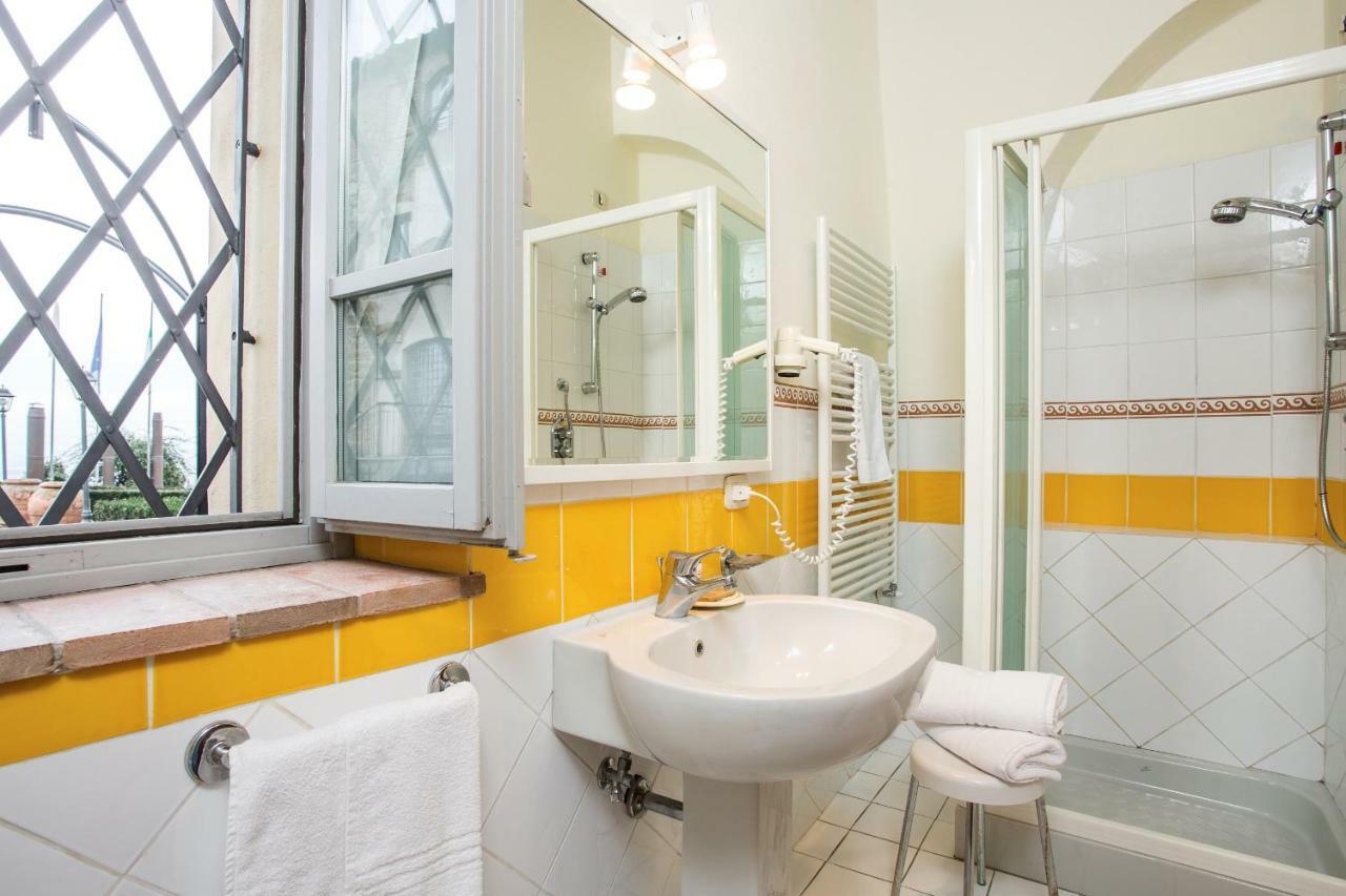 Castello Di Fulignano Isalfredo Ground Floor Apartment Σαν Τζιμινιάνο Εξωτερικό φωτογραφία