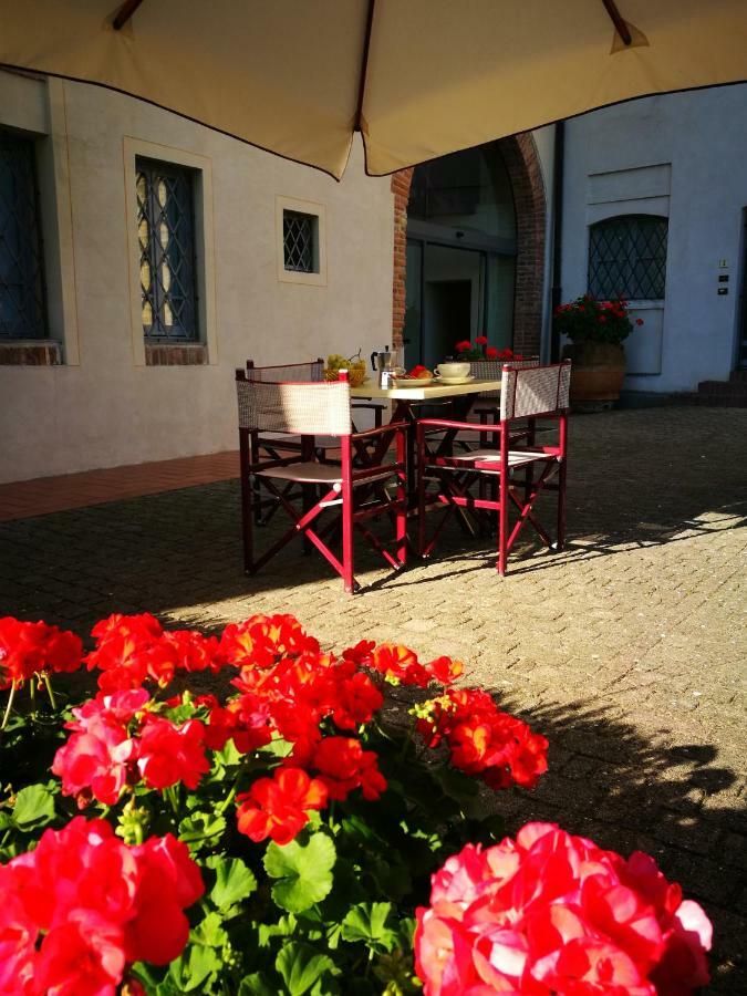 Castello Di Fulignano Isalfredo Ground Floor Apartment Σαν Τζιμινιάνο Εξωτερικό φωτογραφία