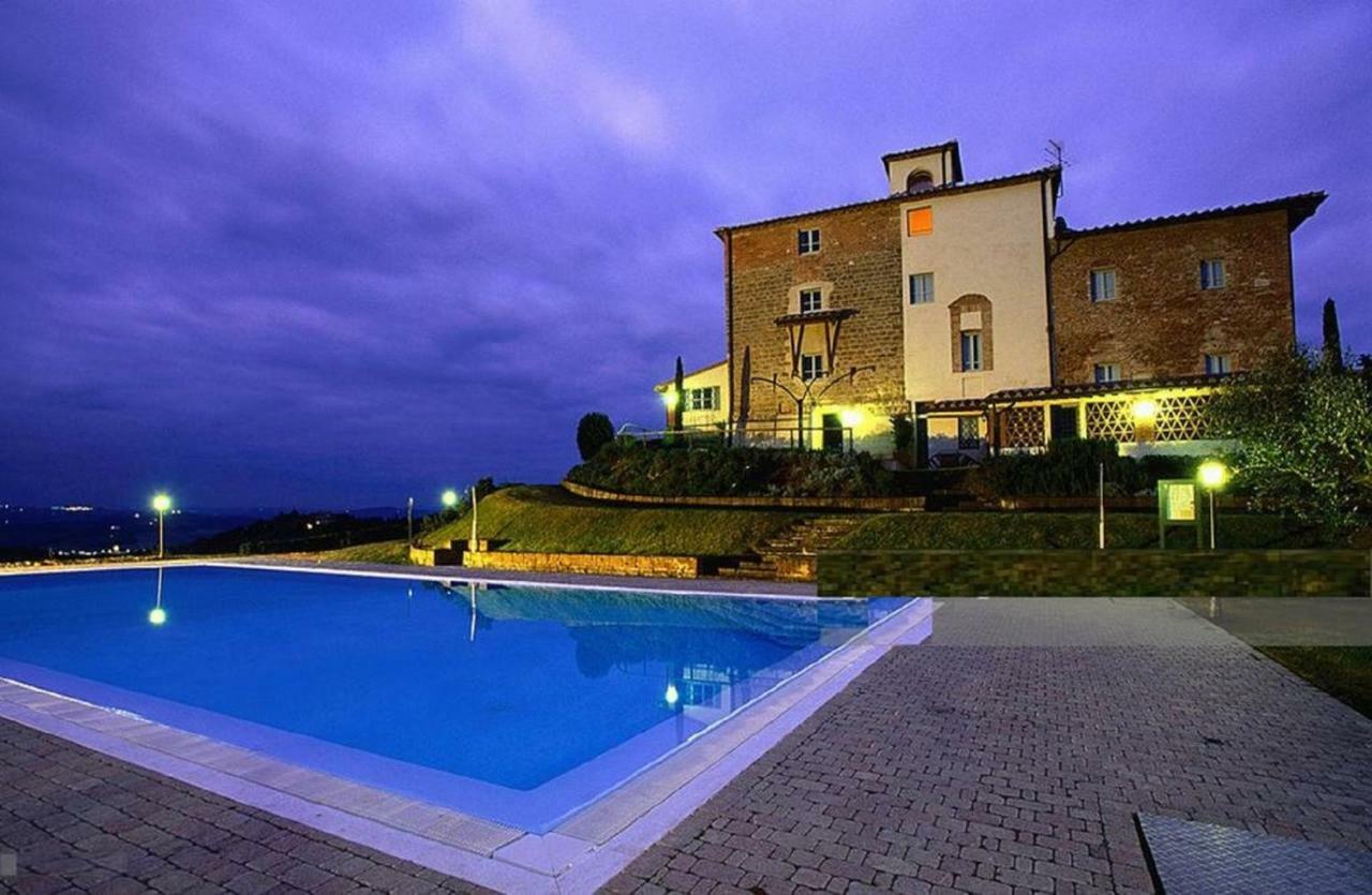 Castello Di Fulignano Isalfredo Ground Floor Apartment Σαν Τζιμινιάνο Εξωτερικό φωτογραφία